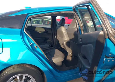 2018 Toyota Prius Prime Advanced from USA, damaged, VIN JTDKARFP7J3071128